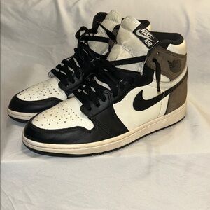 Jordan 1 Retro High "Dark Mocha"